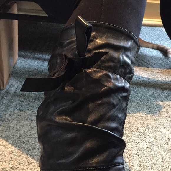 Black Boots - Picture 2 of 3